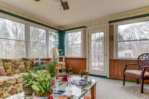 Tiny photo for 1304 Gills Road, Bedford, VA 24523 (MLS # 364976)