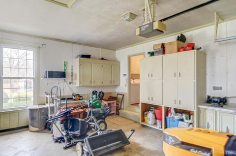 Tiny photo for 1304 Gills Road, Bedford, VA 24523 (MLS # 364976)