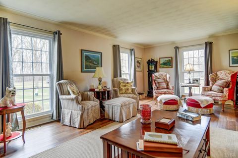 Tiny photo for 1304 Gills Road, Bedford, VA 24523 (MLS # 364976)