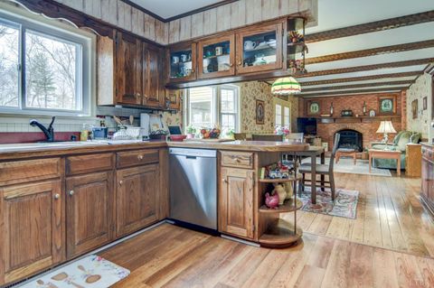 Tiny photo for 1304 Gills Road, Bedford, VA 24523 (MLS # 364976)