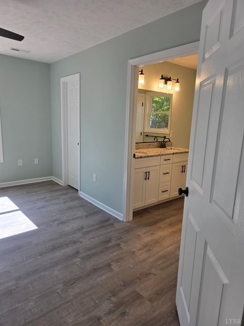 Tiny photo for 371 Pettigrew Drive, Concord, VA 24538 (MLS # 366203)