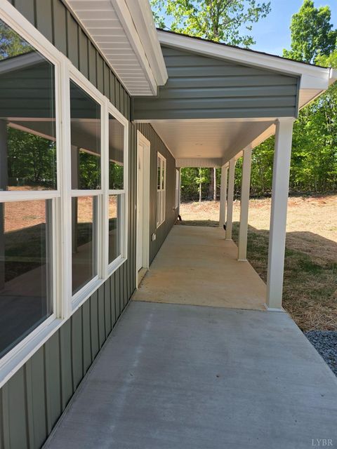 Tiny photo for 371 Pettigrew Drive, Concord, VA 24538 (MLS # 366203)