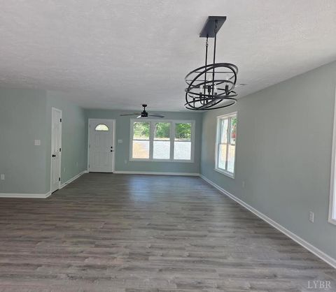 Tiny photo for 371 Pettigrew Drive, Concord, VA 24538 (MLS # 366203)