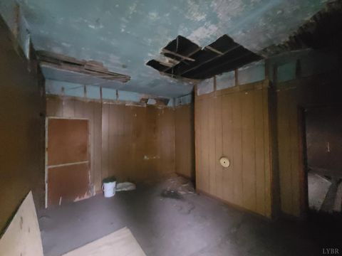 Tiny photo for 1814 East Lynch Street, Lynchburg, VA 24504 (MLS # 362334)
