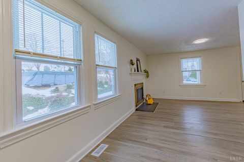 Tiny photo for 1419 Broad Street St, Altavista, VA 24517 (MLS # 364311)