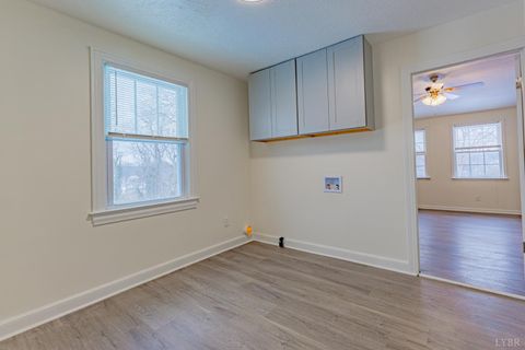 Tiny photo for 1419 Broad Street St, Altavista, VA 24517 (MLS # 364311)