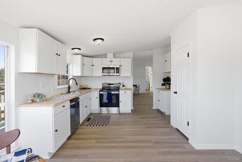 Tiny photo for 55 Chestnut Meadows Drive, Martinsville, VA 24112 (MLS # 364213)