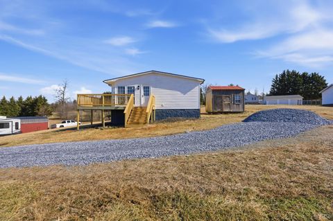 Tiny photo for 55 Chestnut Meadows Drive, Martinsville, VA 24112 (MLS # 364213)