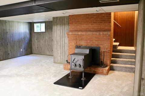 Tiny photo for 121 Gatlin St, Lynchburg, VA 24502 (MLS # 361787)