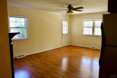 Tiny photo for 121 Gatlin St, Lynchburg, VA 24502 (MLS # 361787)