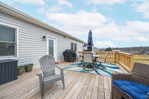 Tiny photo for 208 Stratford Place, Madison Heights, VA 24572 (MLS # 365675)