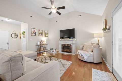 Tiny photo for 208 Stratford Place, Madison Heights, VA 24572 (MLS # 365675)