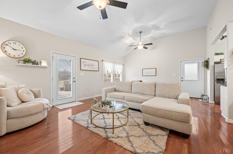 Tiny photo for 208 Stratford Place, Madison Heights, VA 24572 (MLS # 365675)