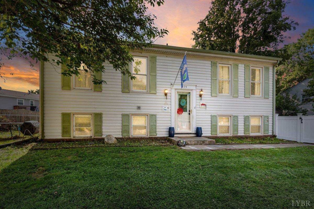 379 Clubhouse Drive, Roanoke, Virginia image 1