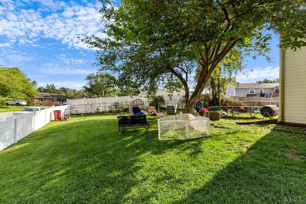 379 Clubhouse Drive, Roanoke, Virginia image 30