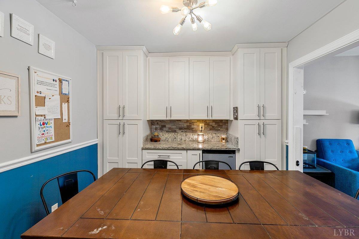 379 Clubhouse Drive, Roanoke, Virginia image 7