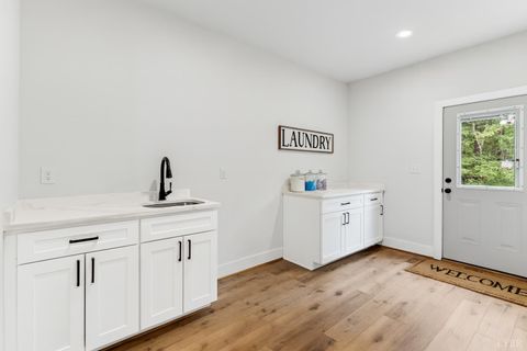 Tiny photo for 594 Community Road, Dillwyn, VA 23936 (MLS # 362619)