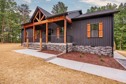 Photo of 594 Community Road, Dillwyn, VA 23936 (MLS # 362619)
