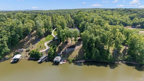 Tiny photo for 630 Forest Shores Road, Wirtz, VA 24184 (MLS # 366491)