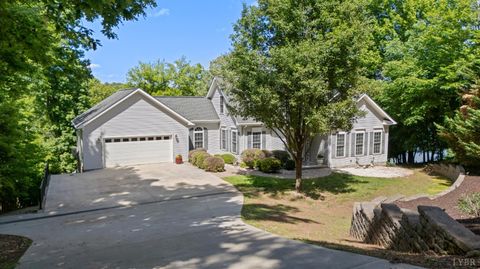 Tiny photo for 630 Forest Shores Road, Wirtz, VA 24184 (MLS # 366491)