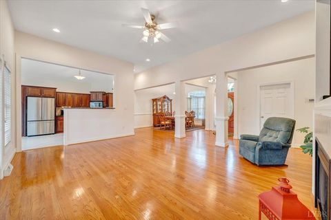 Tiny photo for 2327 COLBY DRIVE Dr, Forest, VA 24551 (MLS # 362235)