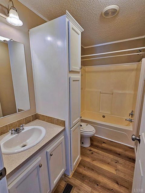 Tiny photo for 2365 Trent Hatchery Road, Appomattox, VA 24522 (MLS # 364329)