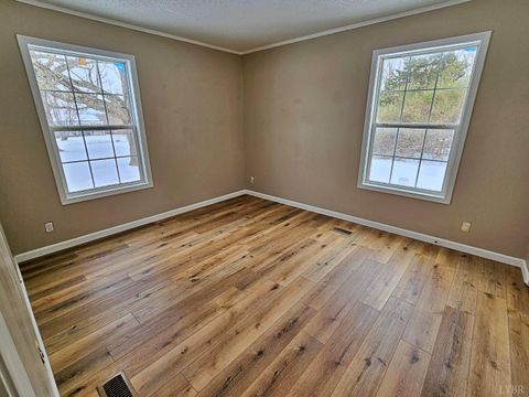 Tiny photo for 2365 Trent Hatchery Road, Appomattox, VA 24522 (MLS # 364329)