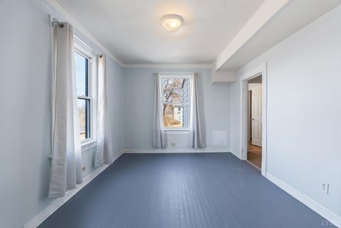 Tiny photo for 2034 Garfield Avenue, Lynchburg, VA 24501 (MLS # 364556)