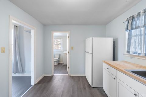 Tiny photo for 2034 Garfield Avenue, Lynchburg, VA 24501 (MLS # 364556)