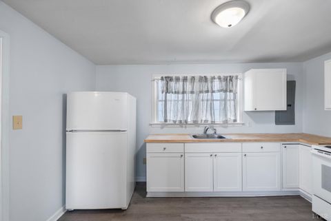 Tiny photo for 2034 Garfield Avenue, Lynchburg, VA 24501 (MLS # 364556)