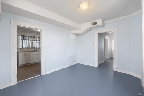 Tiny photo for 2034 Garfield Avenue, Lynchburg, VA 24501 (MLS # 364556)