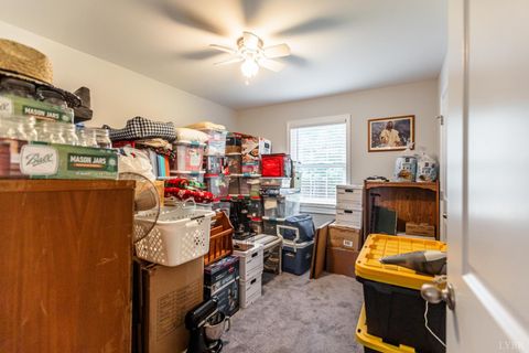 Tiny photo for 7099 Oakville Road, Appomattox, VA 24522 (MLS # 362431)