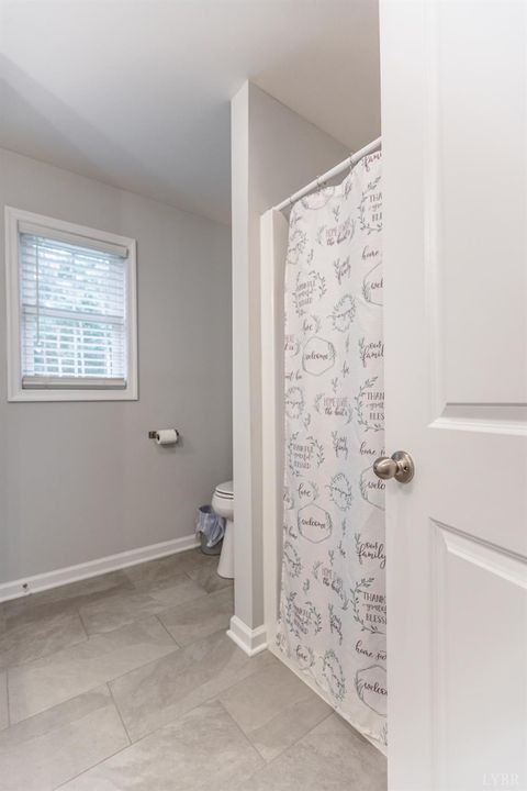 Tiny photo for 7099 Oakville Road, Appomattox, VA 24522 (MLS # 362431)