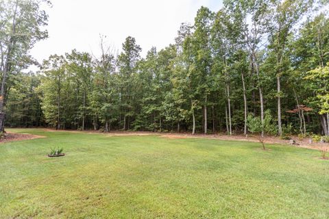 Tiny photo for 7099 Oakville Road, Appomattox, VA 24522 (MLS # 362431)