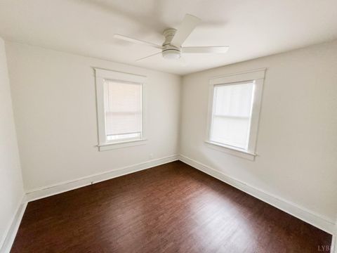 Tiny photo for 313 Saint Augustine St St, Lynchburg, VA 24501 (MLS # 362265)
