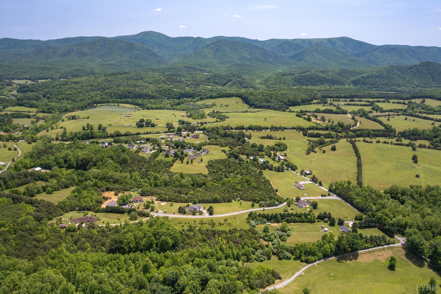 Meadow Grove Drive, Lexington, Virginia image 6