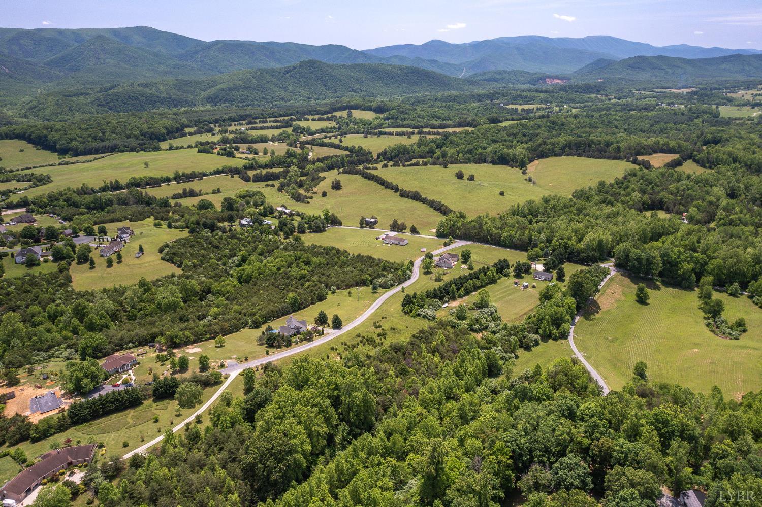 Meadow Grove Drive, Lexington, Virginia image 5