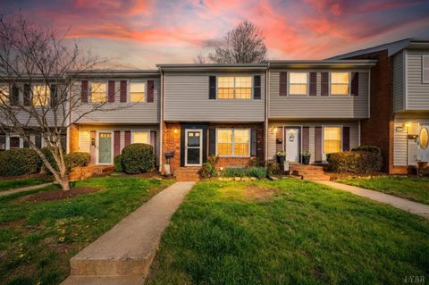 Photo of 111 Kettering Lane, Lynchburg, VA 24501 (MLS # 365427)