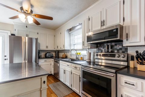 Tiny photo for 128 Dogwood Place, Lynchburg, VA 24502 (MLS # 366730)