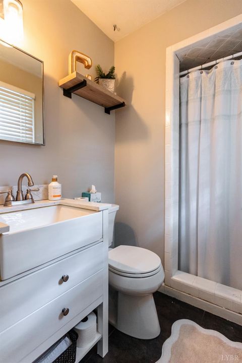 Tiny photo for 128 Dogwood Place, Lynchburg, VA 24502 (MLS # 366730)