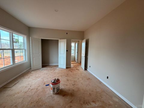 Tiny photo for 4 Crockett Road, Forest, VA 24551 (MLS # 364770)