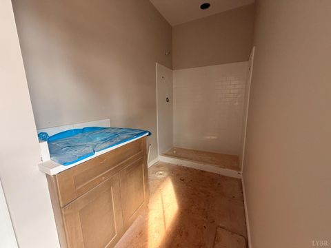 Tiny photo for 4 Crockett Road, Forest, VA 24551 (MLS # 364770)