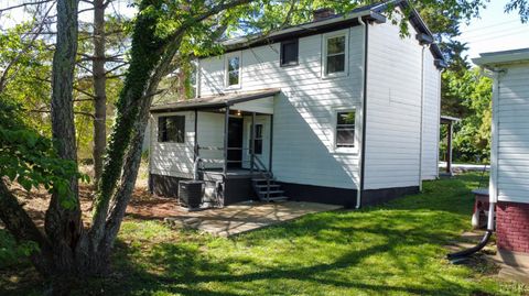 Tiny photo for 920 Cabell Street, Lynchburg, VA 24504 (MLS # 366455)
