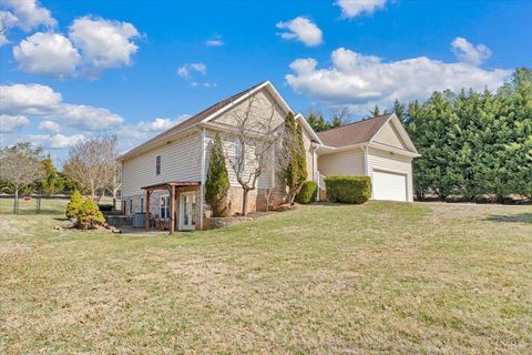 Tiny photo for 1017 Hooper Woods Drive, Forest, VA 24551 (MLS # 364893)