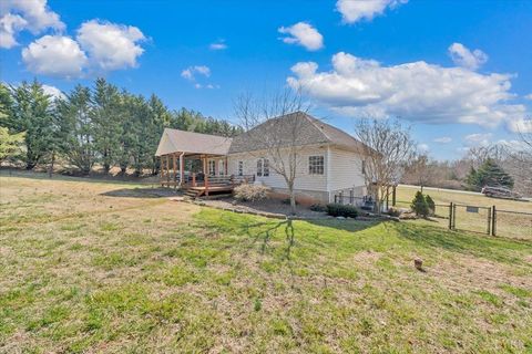 Tiny photo for 1017 Hooper Woods Drive, Forest, VA 24551 (MLS # 364893)