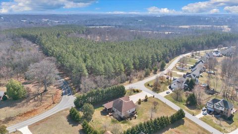 Tiny photo for 1017 Hooper Woods Drive, Forest, VA 24551 (MLS # 364893)