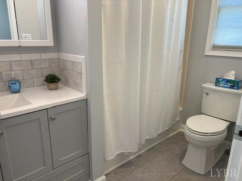 Tiny photo for 10703 Richmond Highway, Lynchburg, VA 24504 (MLS # 366719)
