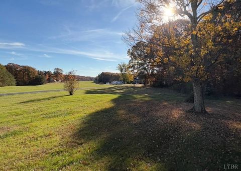 Tiny photo for 10703 Richmond Highway, Lynchburg, VA 24504 (MLS # 366719)