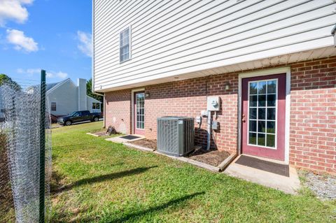 Tiny photo for 1170 Nickolas Berten Way, Lynchburg, VA 24502 (MLS # 362719)