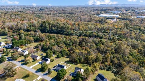 Tiny photo for 1170 Nickolas Berten Way, Lynchburg, VA 24502 (MLS # 362719)